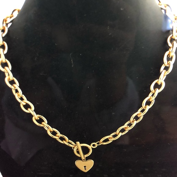 Golden necklace with heart pendant - Picture 7 of 7